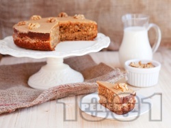 Орехова торта с канела и глазура  - снимка на рецептата
